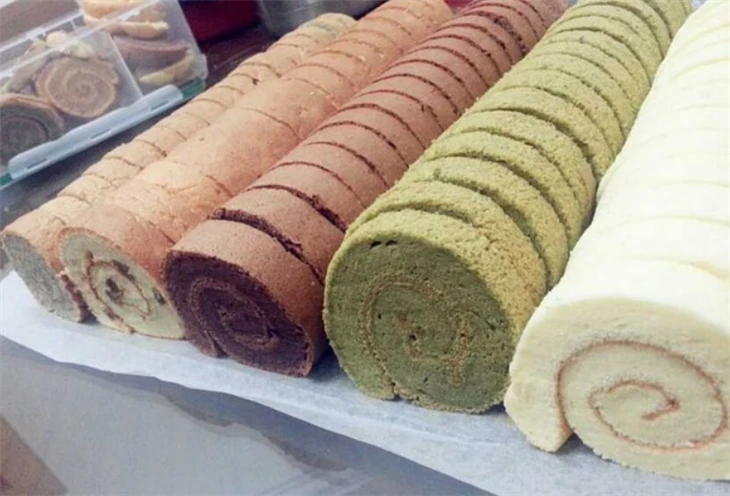 Swiss Cake Roll Sponge Cake Production Line